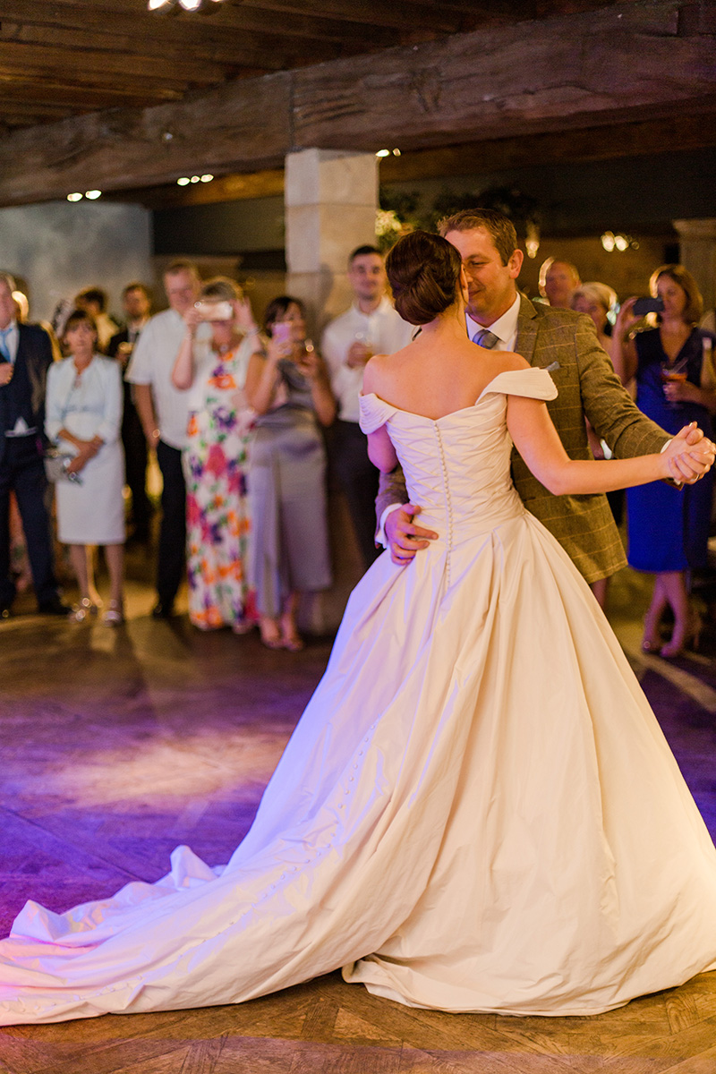 bride and groom first dance