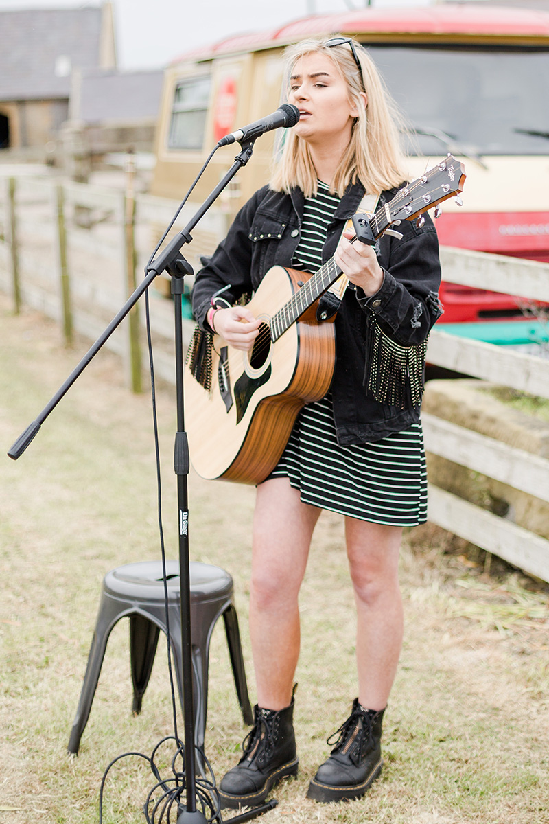 festival style guitarist