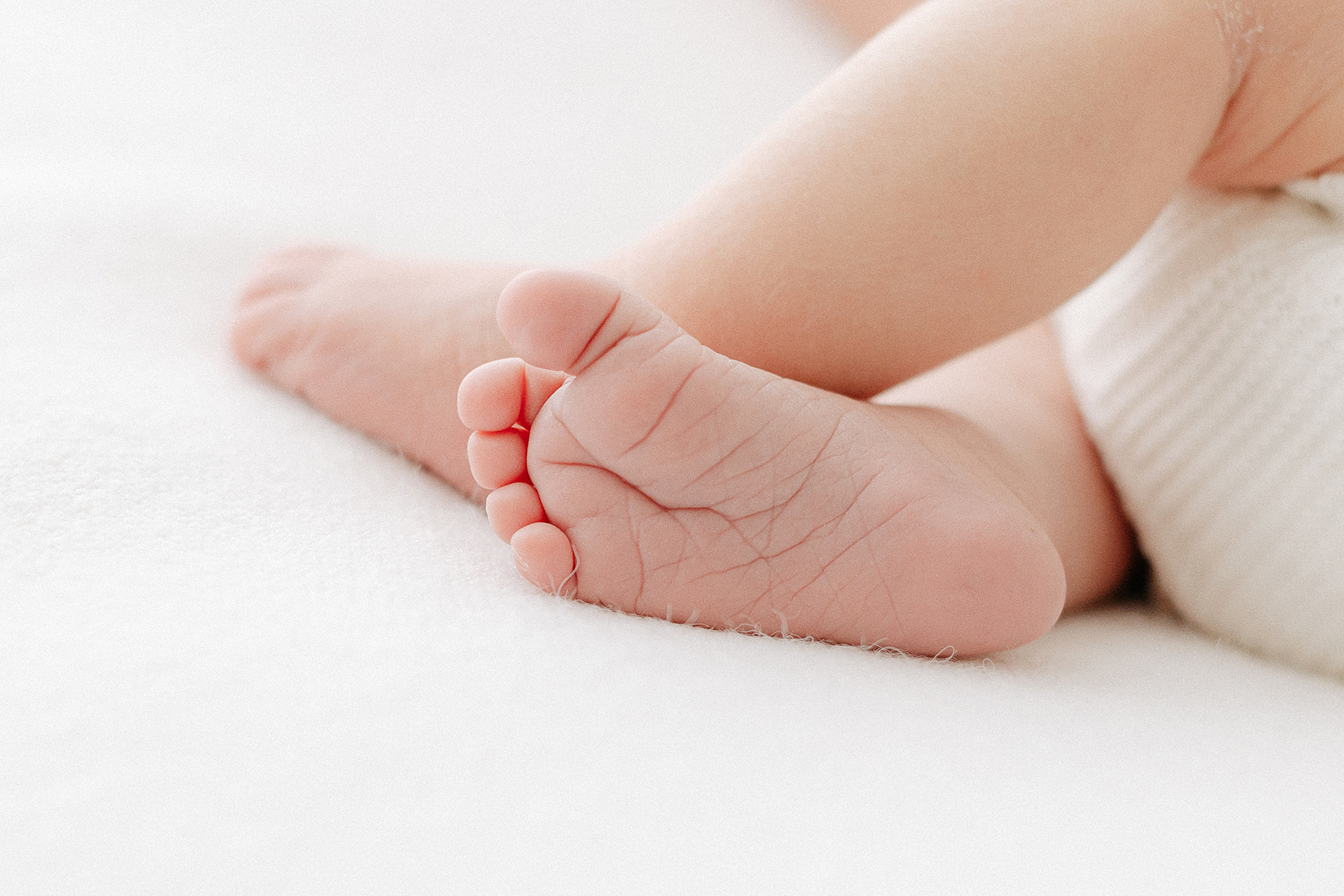 newborn baby feet